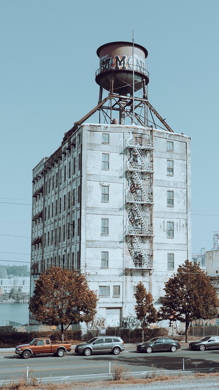 building, grain storage, nature, water tank, architecture, portland, oregon, trees, cars, vintage